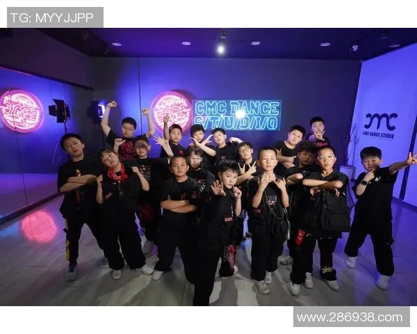 西安街舞队强势崛起最新街舞力量排行榜前十名揭晓